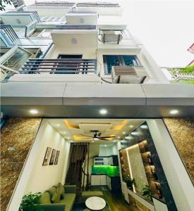 Tam Trinh, Mai Động hàng xóm TIMES CITY. DT 32 m 5 tầng. Chỉ 4 tỷ 8